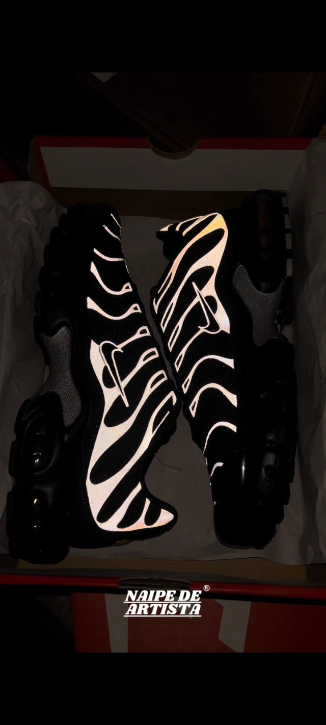 AIR MAX TN PLUS "REFLEXIVO"